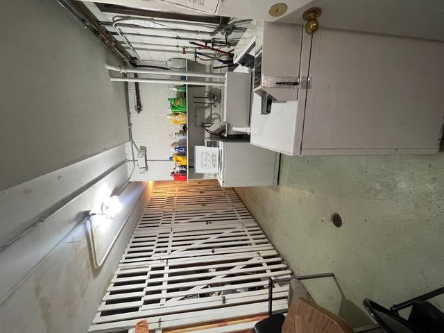 156 Asbury Avenue 5, Evanston, IL 60202