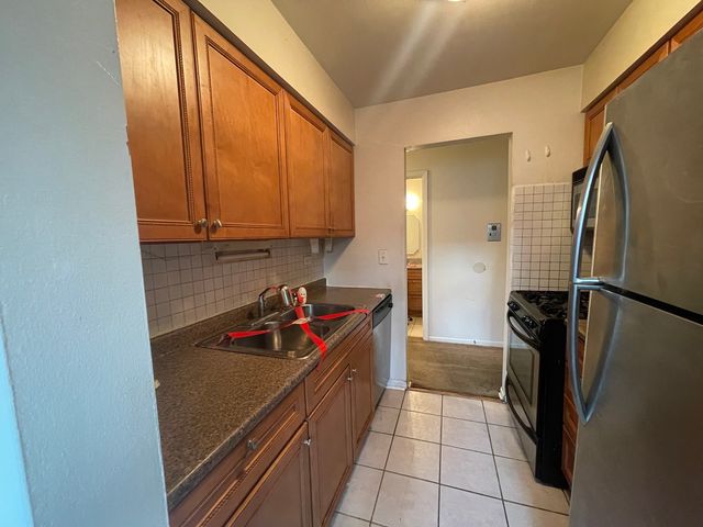 156 Asbury Avenue 5, Evanston, IL 60202