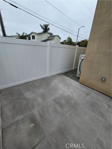 1340 Plaza Del Amo, Torrance, CA 90501