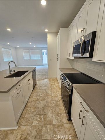 1340 Plaza Del Amo, Torrance, CA 90501