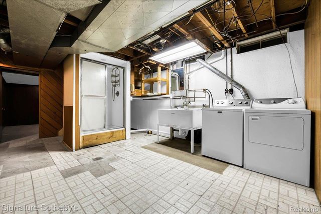 14418 Gary Lane, Livonia, MI 48154