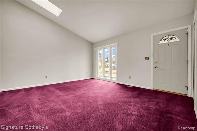 14418 Gary Lane, Livonia, MI 48154