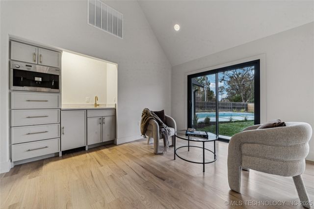 4717 S Atlanta Place, Tulsa, OK 74105