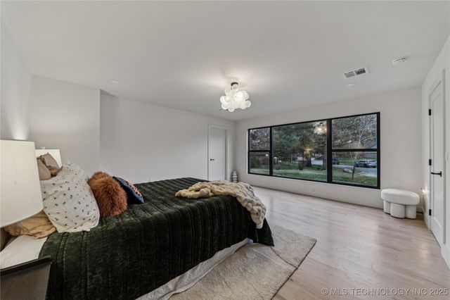 4717 S Atlanta Place, Tulsa, OK 74105