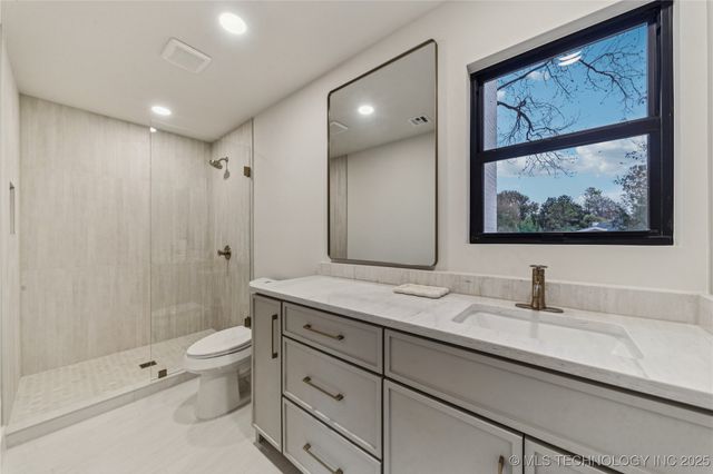 4717 S Atlanta Place, Tulsa, OK 74105