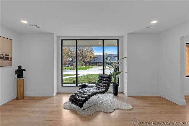 4717 S Atlanta Place, Tulsa, OK 74105