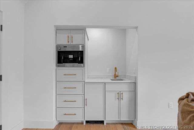 4717 S Atlanta Place, Tulsa, OK 74105