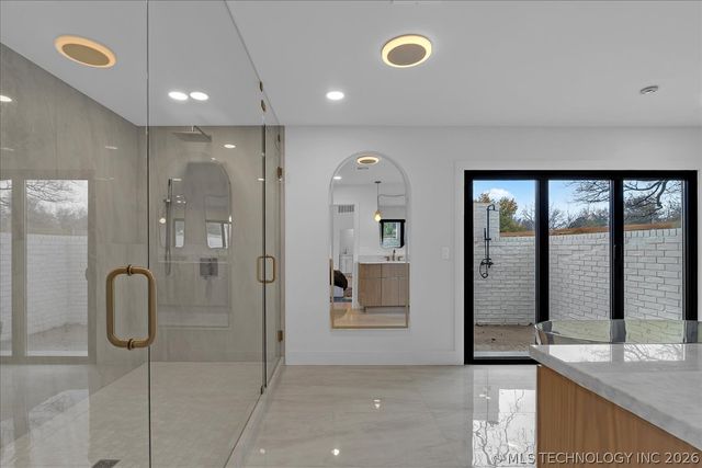 4717 S Atlanta Place, Tulsa, OK 74105