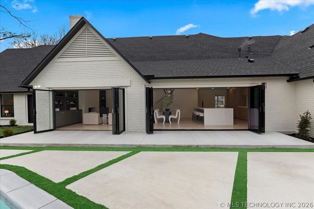 4717 S Atlanta Place, Tulsa, OK 74105