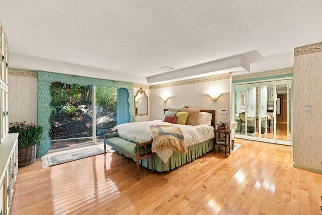 31 Hancock Hill Dr, Worcester, MA 01609