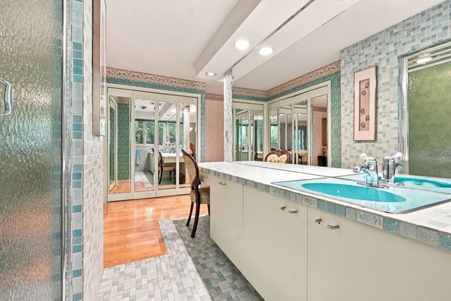 31 Hancock Hill Dr, Worcester, MA 01609