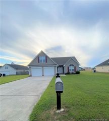 376 Tennessee Walker Drive, Raeford, NC 28376