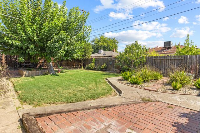 3708 Gratia Ave, Sacramento, CA 95821