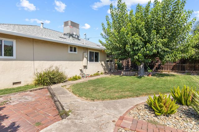 3708 Gratia Ave, Sacramento, CA 95821