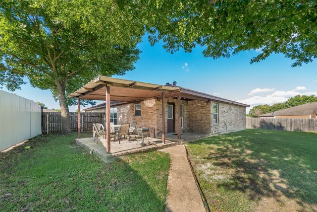 103 Comfort Court, Waxahachie, TX 75165