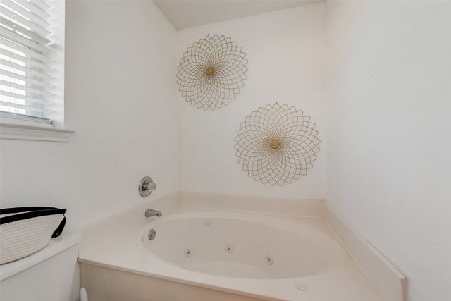 103 Comfort Court, Waxahachie, TX 75165