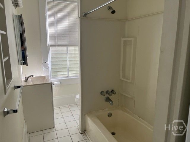 816 Drayton Street 2A, Savannah, GA 31401