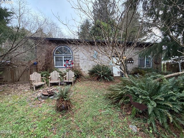 119 S LAGOON St, Rockaway Beach, OR 97136