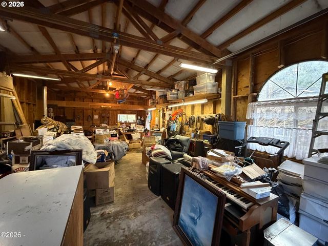 119 S LAGOON St, Rockaway Beach, OR 97136