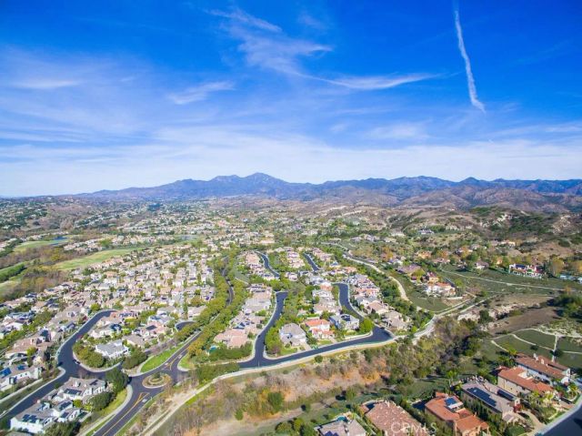 6 Mahogany Run, Coto De Caza, CA 92679