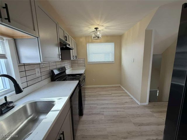 6315 Charles Avenue, Parma, OH 44129