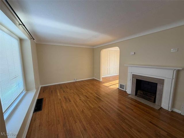 6315 Charles Avenue, Parma, OH 44129