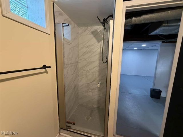 6315 Charles Avenue, Parma, OH 44129