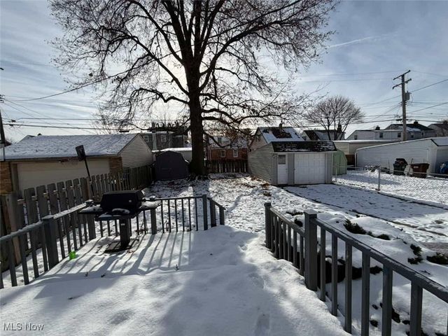 6315 Charles Avenue, Parma, OH 44129