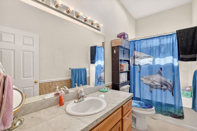 1711 Blue Moon Lane, Grants Pass, OR 97527