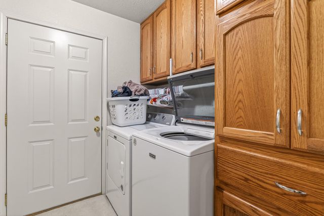 1711 Blue Moon Lane, Grants Pass, OR 97527