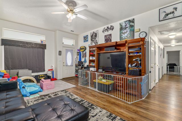 1711 Blue Moon Lane, Grants Pass, OR 97527