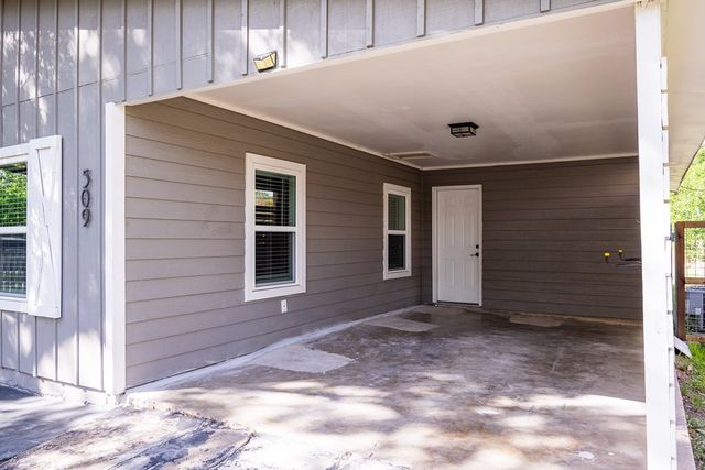 509 Leland St, Kerrville, TX 78028
