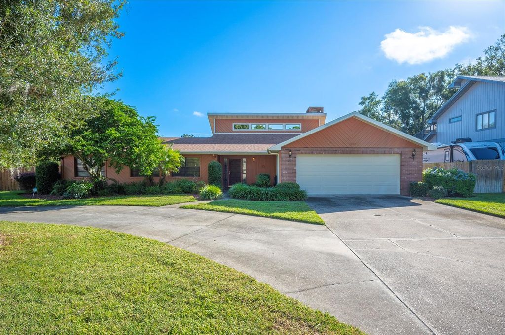 1122 CYPRESS POINT W, Winter Haven, FL 33884