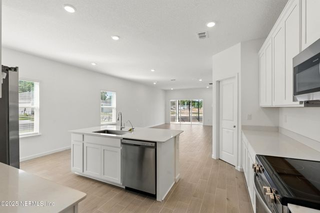 9053 WHINNY Way, Jacksonville, FL 32219