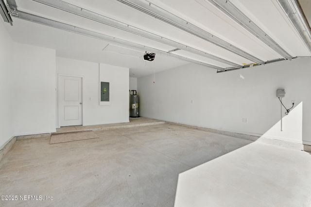9053 WHINNY Way, Jacksonville, FL 32219