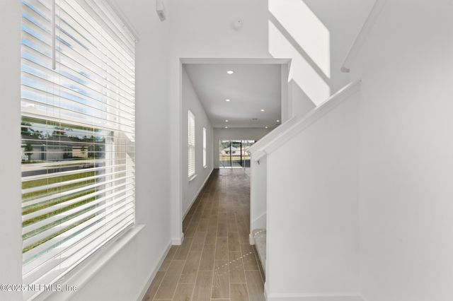 9053 WHINNY Way, Jacksonville, FL 32219