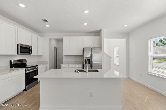 9053 WHINNY Way, Jacksonville, FL 32219