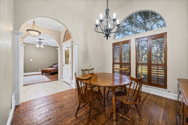 106 Manor Court N, Willow Park, TX 76087