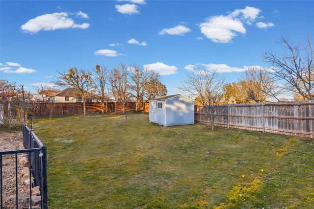 106 Manor Court N, Willow Park, TX 76087