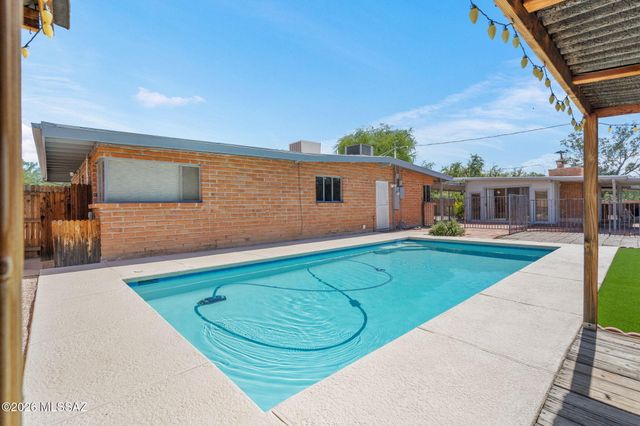 2435 N Bahana Drive, Tucson, AZ 85715