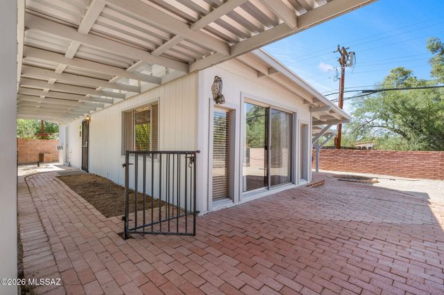 2435 N Bahana Drive, Tucson, AZ 85715