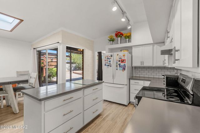 2435 N Bahana Drive, Tucson, AZ 85715
