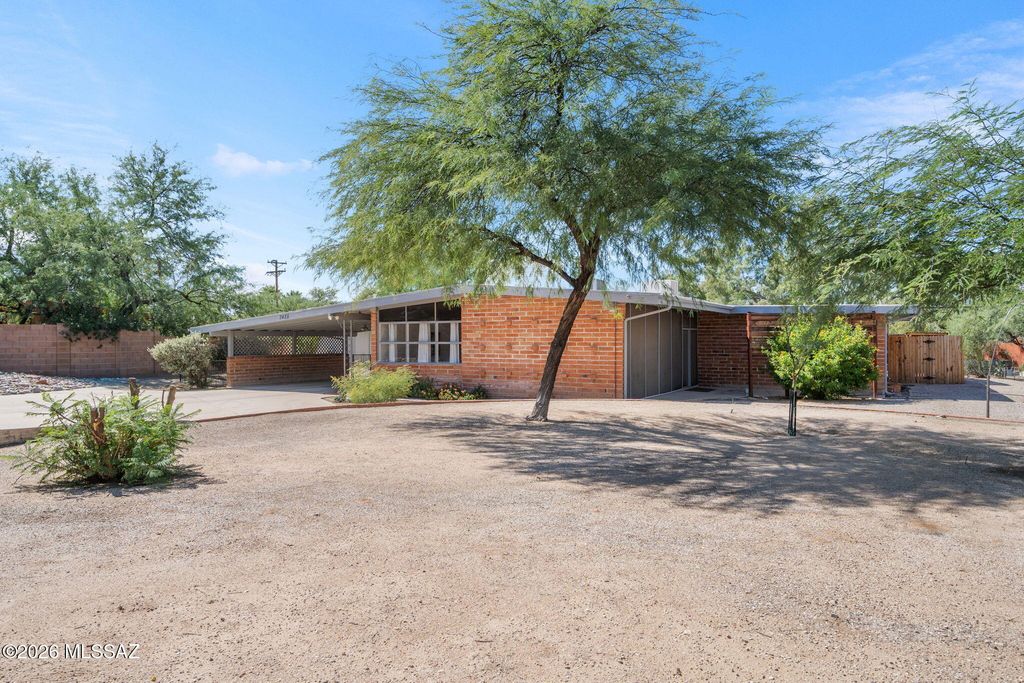 2435 N Bahana Drive, Tucson, AZ 85715