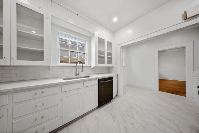 1320 Madeline Place, Fort Worth, TX 76107