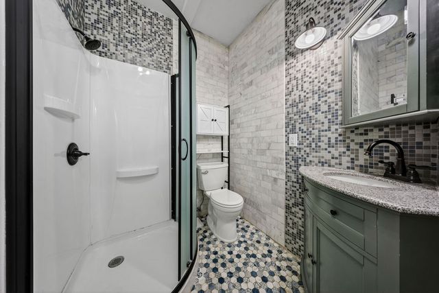 1320 Madeline Place, Fort Worth, TX 76107