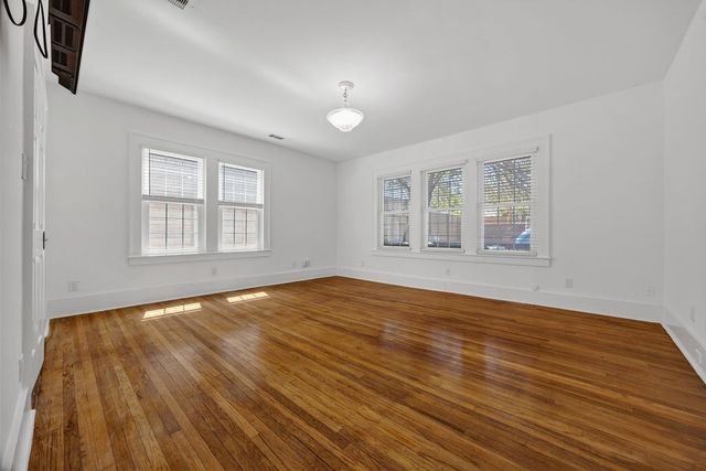 1320 Madeline Place, Fort Worth, TX 76107