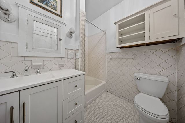 1320 Madeline Place, Fort Worth, TX 76107