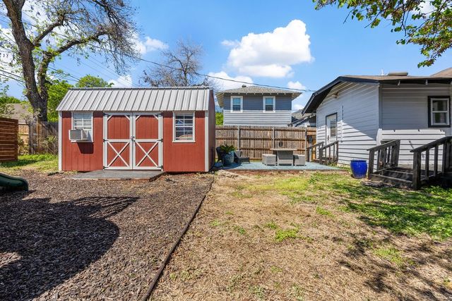 1320 Madeline Place, Fort Worth, TX 76107