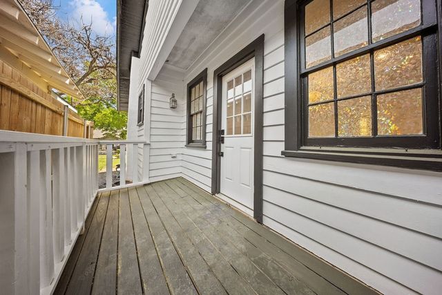 1320 Madeline Place, Fort Worth, TX 76107