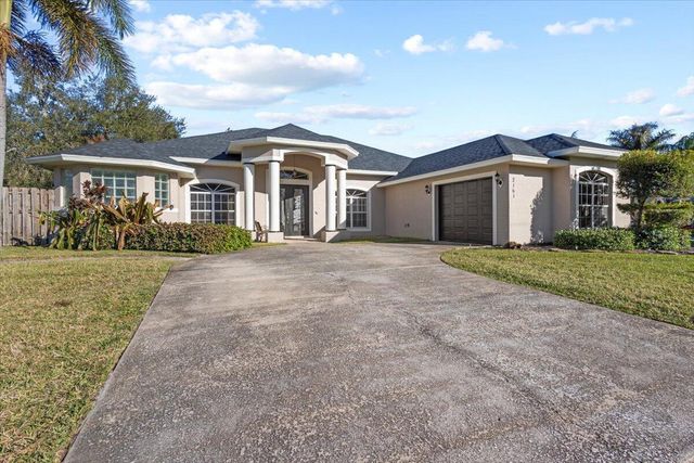 2161 SW Hyacinth Street, Port St. Lucie, FL 34953